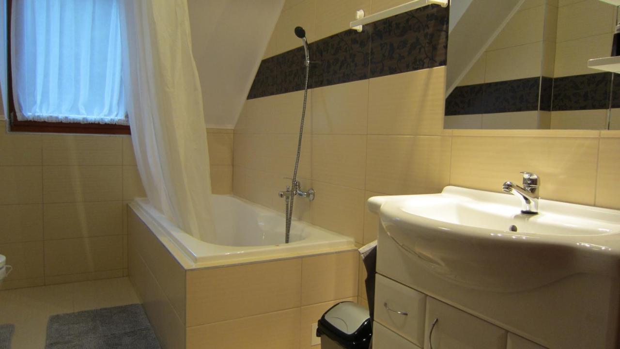 Appartment Kastelo Victoria Zalacsany Ngoại thất bức ảnh